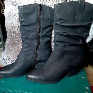 Frye "sterling" boots sz.9 NWOT